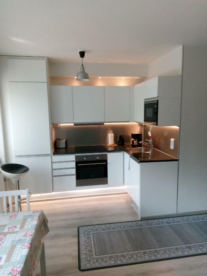 Parantolankatu Modern One Room Apartment Hyvinkää Kültér fotó